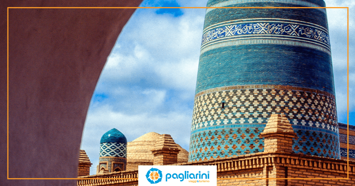 Khiva-uzbekistan-viaggio-di-gruppoo